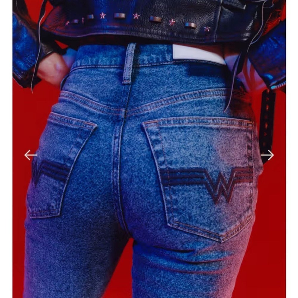 Re/Done X Wonder Woman High Rise Jeans Size 26